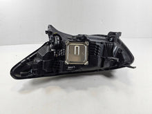 Laden Sie das Bild in den Galerie-Viewer, Frontscheinwerfer Renault Captur I 260107244R LED Rechts Scheinwerfer Headlight SCH2761070444eg