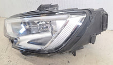 Laden Sie das Bild in den Galerie-Viewer, Frontscheinwerfer Audi A3 8V0941005E Xenon Links Scheinwerfer Headlight SCH5304400431xj