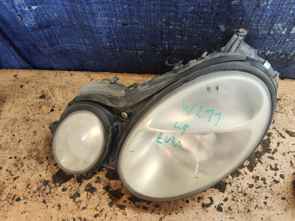 Frontscheinwerfer Mercedes-Benz W211 Links Scheinwerfer Headlight SCH4679150943bs