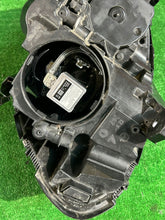 Load image into Gallery viewer, Frontscheinwerfer Mercedes-Benz W246 A2468207461 Rechts Scheinwerfer Headlight SCH9442998208ei