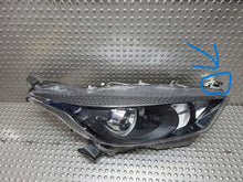 Laden Sie das Bild in den Galerie-Viewer, Frontscheinwerfer Toyota Yaris K0-6EU Rechts Scheinwerfer Headlight SCH4647084011zq