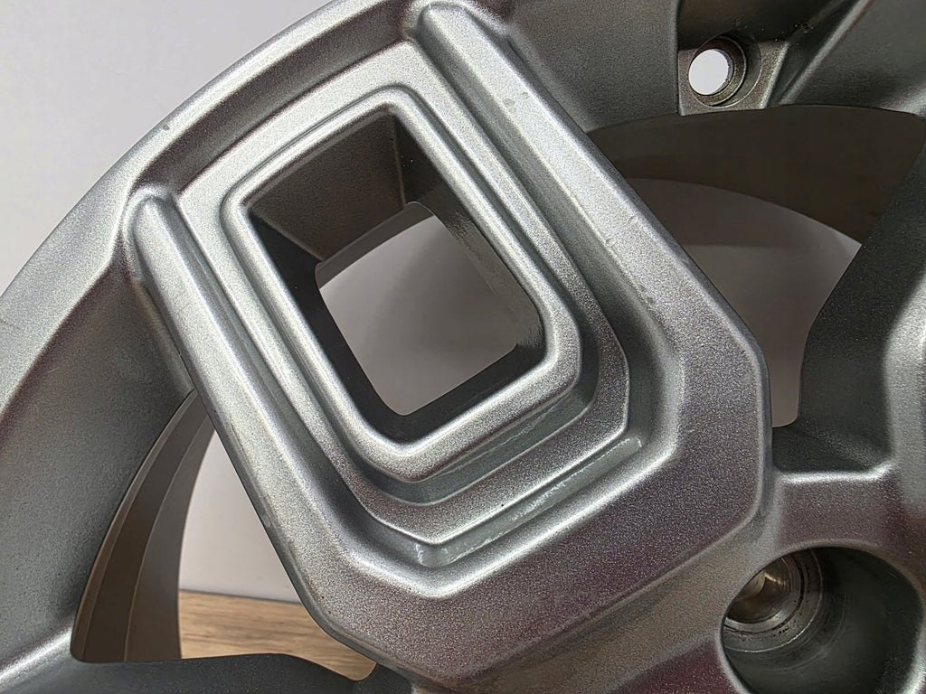 1x Alufelge 17 Zoll 6.5" 6x139.7 48ET 52910CG100 Hyundai Staria Rim Wheel