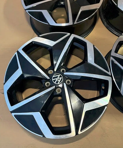 4x Alufelge 19 Zoll 7.5" 5x112 50ET 10A601025J Audi I Kodiaq Passat Rim Wheel FEL6611613212hv