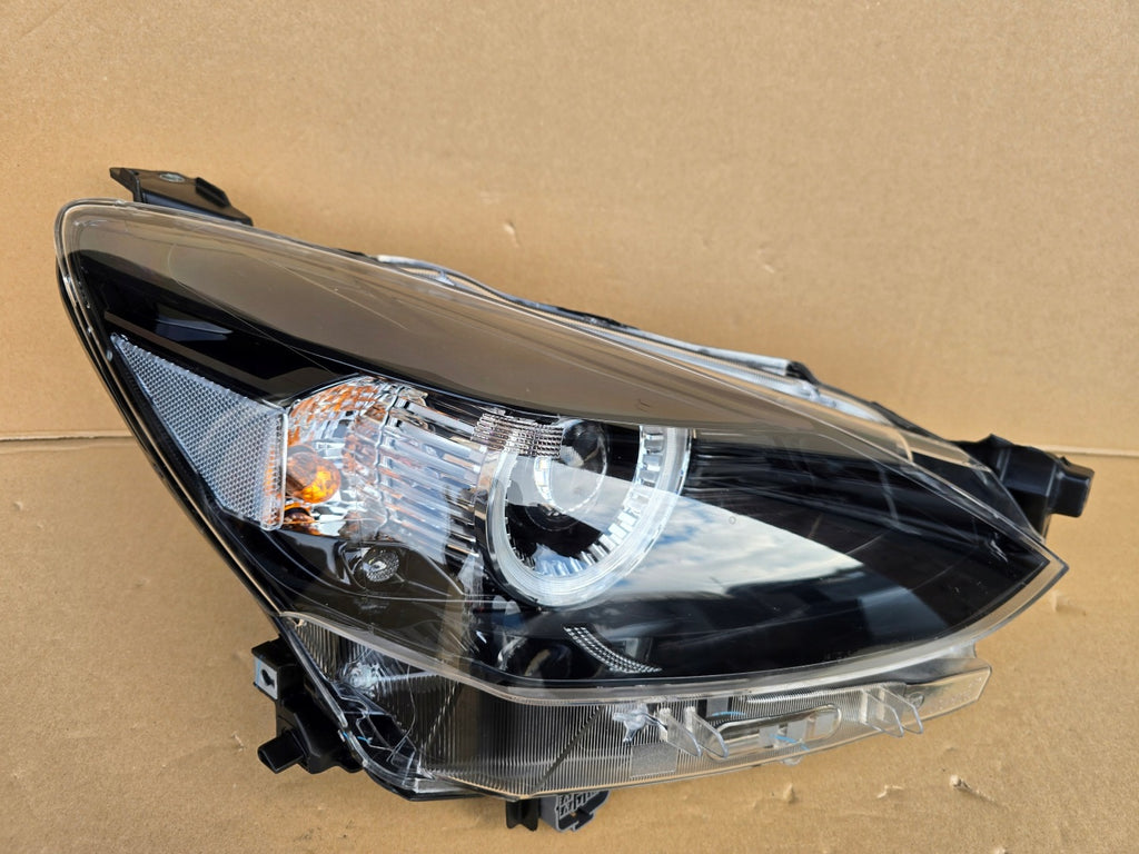 Frontscheinwerfer Mazda 2 Dj D43N-51030 Rechts Scheinwerfer Headlight SCH2364430871vx