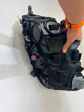 Laden Sie das Bild in den Galerie-Viewer, Frontscheinwerfer Mercedes-Benz W223 A2239063405 Rechts Scheinwerfer Headlight SCH2312079466zd