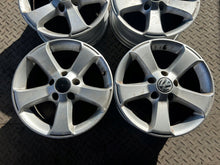 Laden Sie das Bild in den Galerie-Viewer, 4x Alufelge 16 Zoll 6.5" 5x112 42ET Glanz Silber 3C1071496B VW Rim Wheel FEL2422281939sc