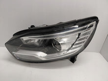 Load image into Gallery viewer, Frontscheinwerfer Renault Scenic 260607230R Links Scheinwerfer Headlight SCH5630959737rd