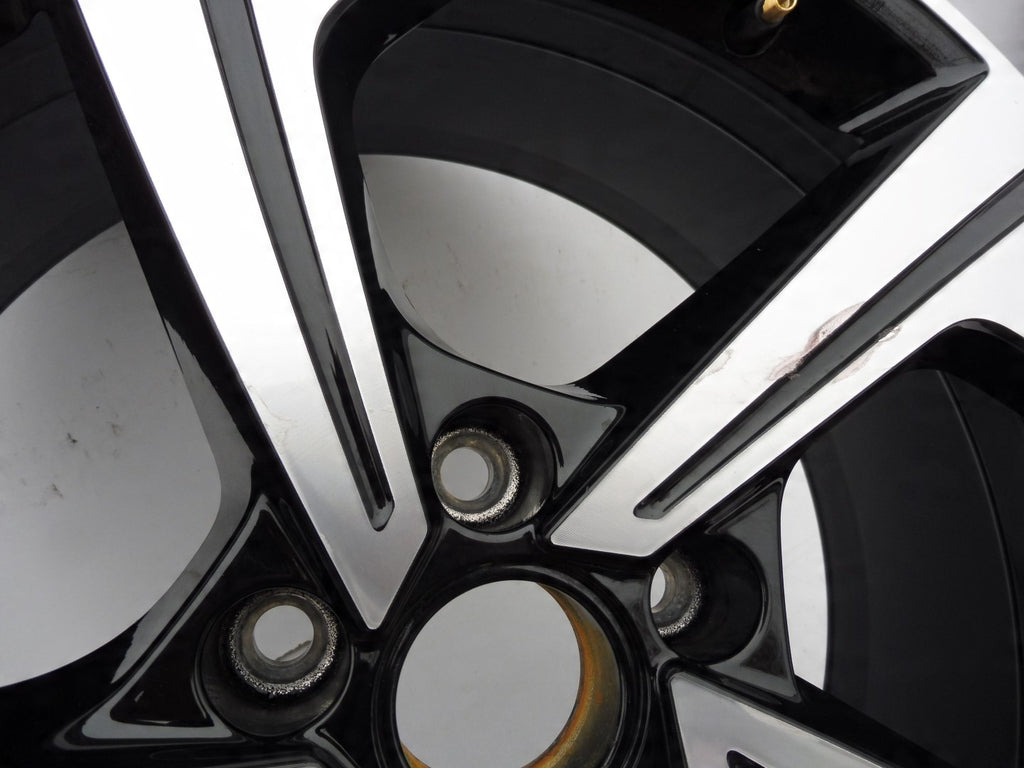 1x Alufelge 18 Zoll 7.0" 5x112 45ET Glanz Schwarz 2GA601025 VW T-Roc Rim Wheel