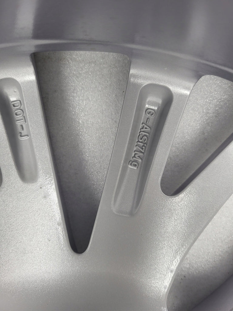 1x Alufelge 18 Zoll 8.0" 5x114.3 50ET Glanz Silber 42611-06E50 Toyota Avensis FEL1982342352uf