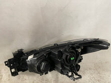 Laden Sie das Bild in den Galerie-Viewer, Frontscheinwerfer Mazda 3 BHR151030 Rechts Scheinwerfer Headlight