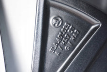 Load image into Gallery viewer, 1x Alufelge 19 Zoll 8.0" 5x112 45ET Glanz Silber 5LA601025A Skoda Enyaq FEL8083488103xm