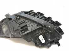 Laden Sie das Bild in den Galerie-Viewer, Frontscheinwerfer Tesla Model 3 1110796-00-D Full LED Rechts oder Links