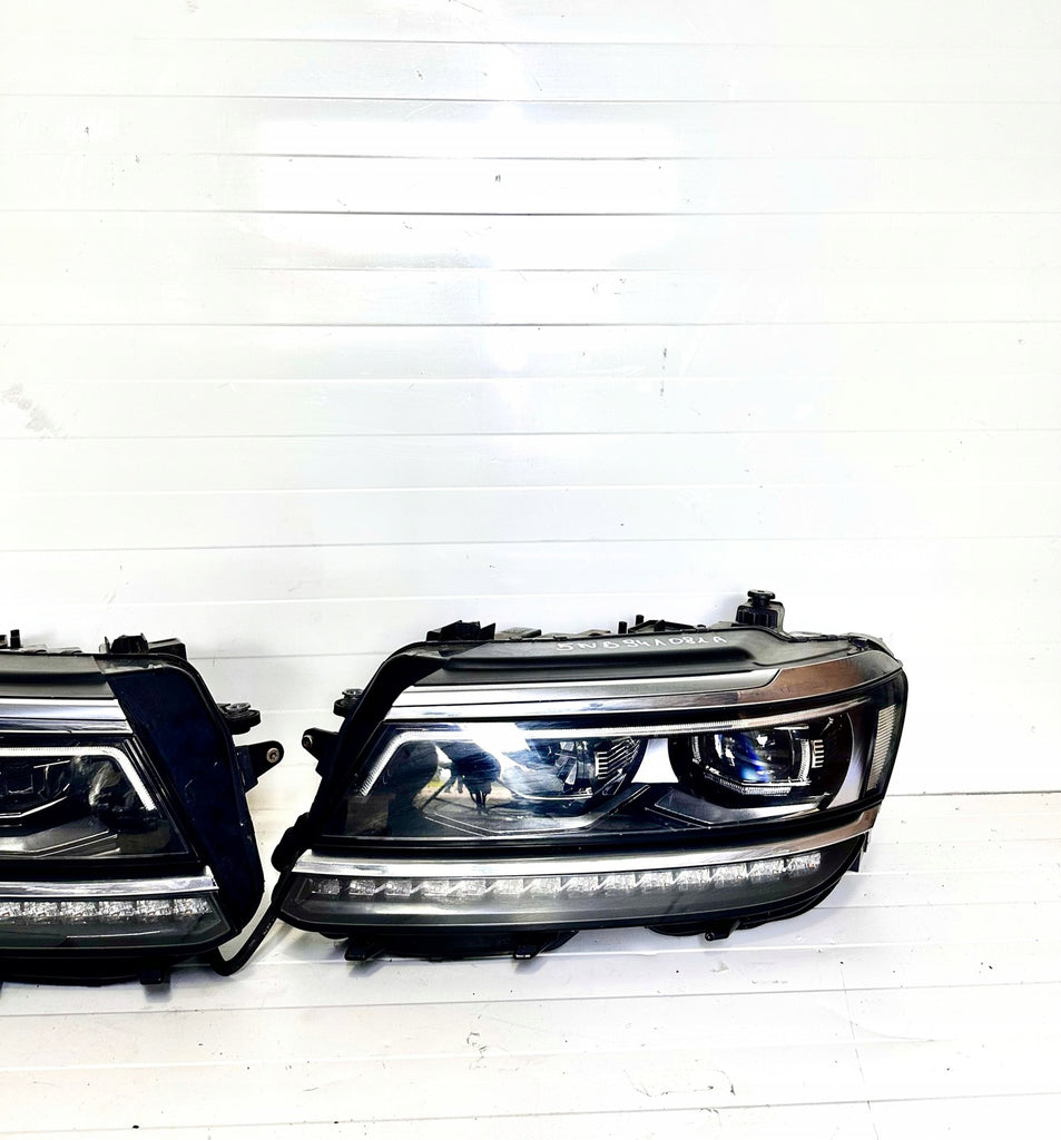 Frontscheinwerfer VW Tiguan 5NB941081A 5NB941082A LED Ein Satz Headlight
