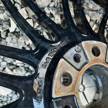 Load image into Gallery viewer, 1x Alufelge 19 Zoll 8.0" 5x120 37ET 6781046 BMW Rim Wheel FEL7678612602gc