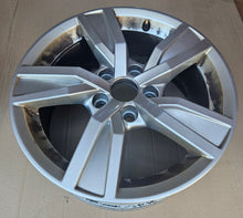 Load image into Gallery viewer, 1x Alufelge 16 Zoll 7.0" 5x112 35ET Glanz Silber 8W0601025A Audi A4 B9 Rim Wheel FEL2749327871nw