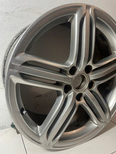 Laden Sie das Bild in den Galerie-Viewer, 1x Alufelge 18 Zoll 7.5" 5x112 54ET Glanz Silber 8P0601025BH Audi Rim Wheel FEL1522606754tg