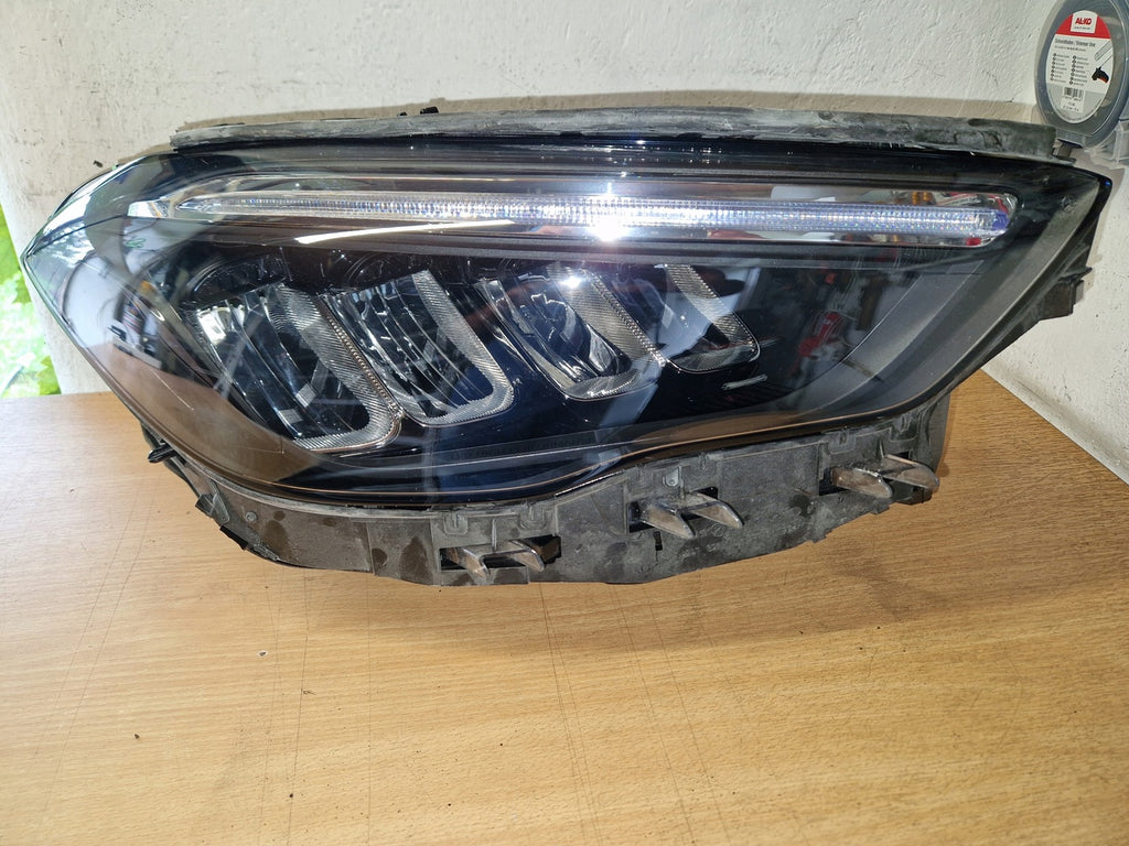 Frontscheinwerfer Mercedes-Benz W247 A2479063604 LED Rechts Headlight