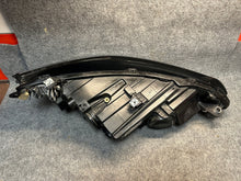 Laden Sie das Bild in den Galerie-Viewer, Frontscheinwerfer VW Golf VIII I 5H1941005B 90150890 LED Links Headlight SCH2609934590ai
