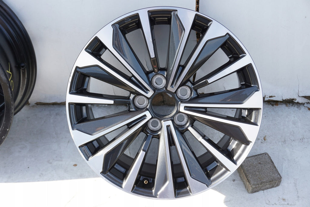 1x Alufelge 17 Zoll 7.5" 5x114.3 40ET 8908-3 Toyota X Rim Wheel