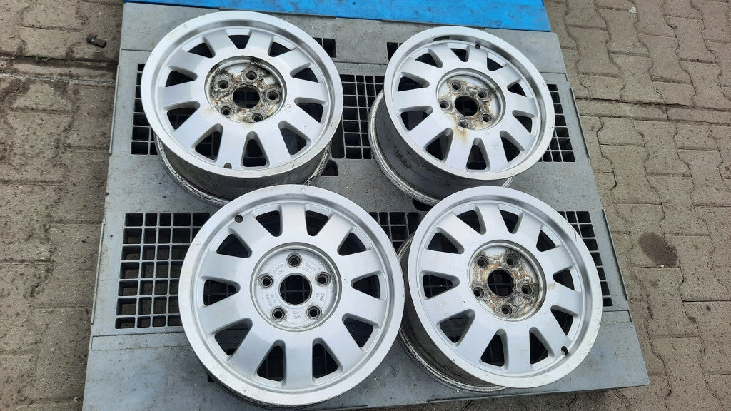 4x Alufelge 15 Zoll 6.5" 5x112 D0601025M Audi Rim Wheel