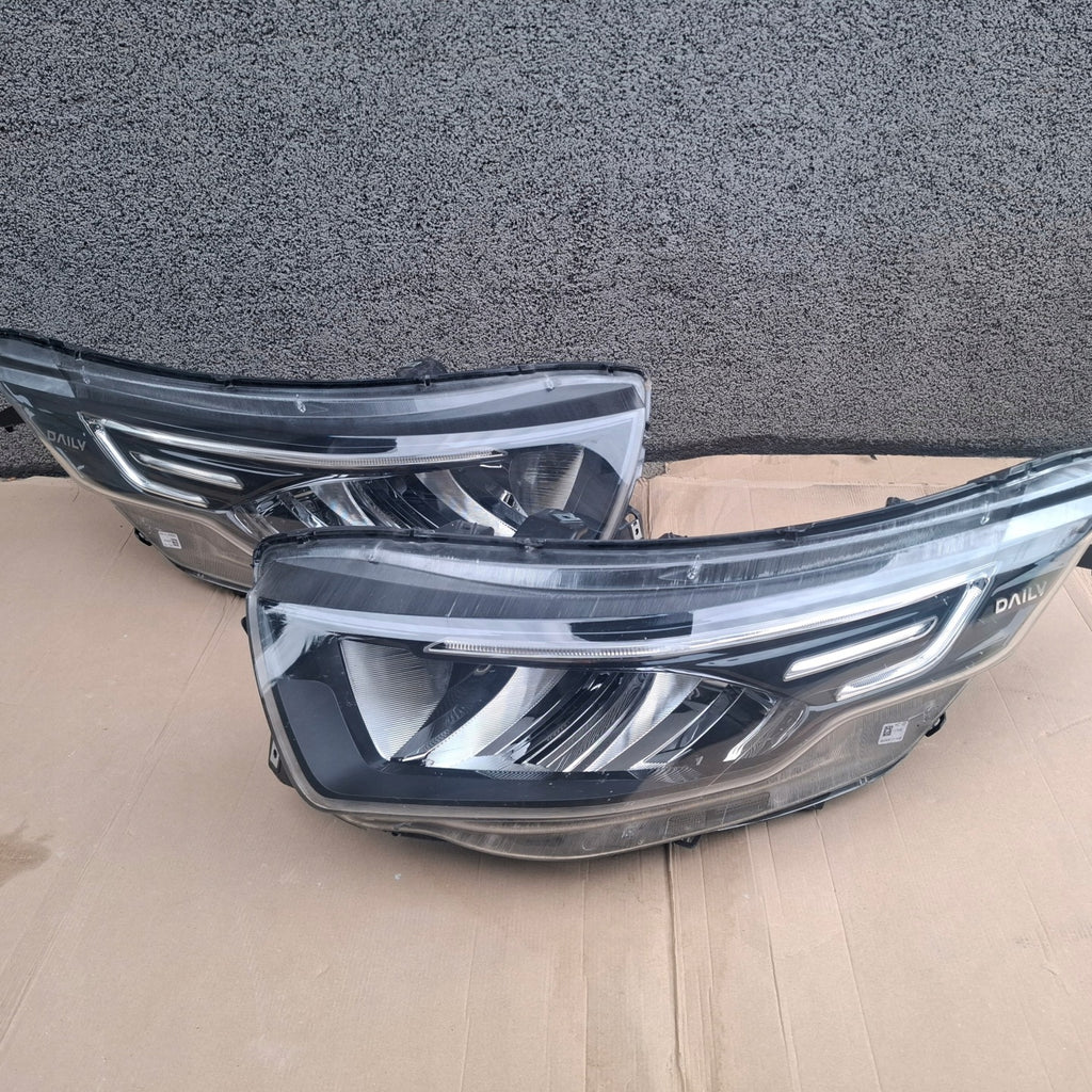 Frontscheinwerfer Iveco Daily IV 05802711800 05802711799 Ein Satz Headlight SCH7417390336vh