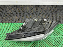 Load image into Gallery viewer, Frontscheinwerfer BMW 5 G31 G30 8499111 Links Scheinwerfer Headlight SCH2441653033ec
