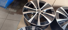Laden Sie das Bild in den Galerie-Viewer, 4x Alufelge 18 Zoll 8.0" 5x112 43ET Glanz Schwarz A2134013700 Mercedes-Benz W213 FEL9421653844nd
