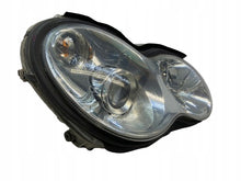 Laden Sie das Bild in den Galerie-Viewer, Frontscheinwerfer Mercedes-Benz W203 A2038203659 Xenon Rechts Headlight SCH6037782777it