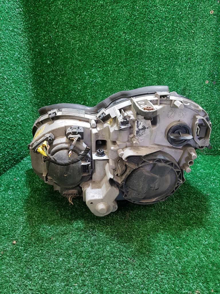 Frontscheinwerfer Mercedes-Benz W203 0301166276XXX 1307329088 Xenon Rechts SCH1037054565sd