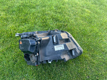Load image into Gallery viewer, Frontscheinwerfer VW Amarok 90113168 Xenon Links Scheinwerfer Headlight SCH1308922228eq