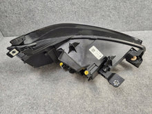 Laden Sie das Bild in den Galerie-Viewer, Frontscheinwerfer Cupra Born I 10F941007K Links Scheinwerfer Headlight SCH5333198407xo
