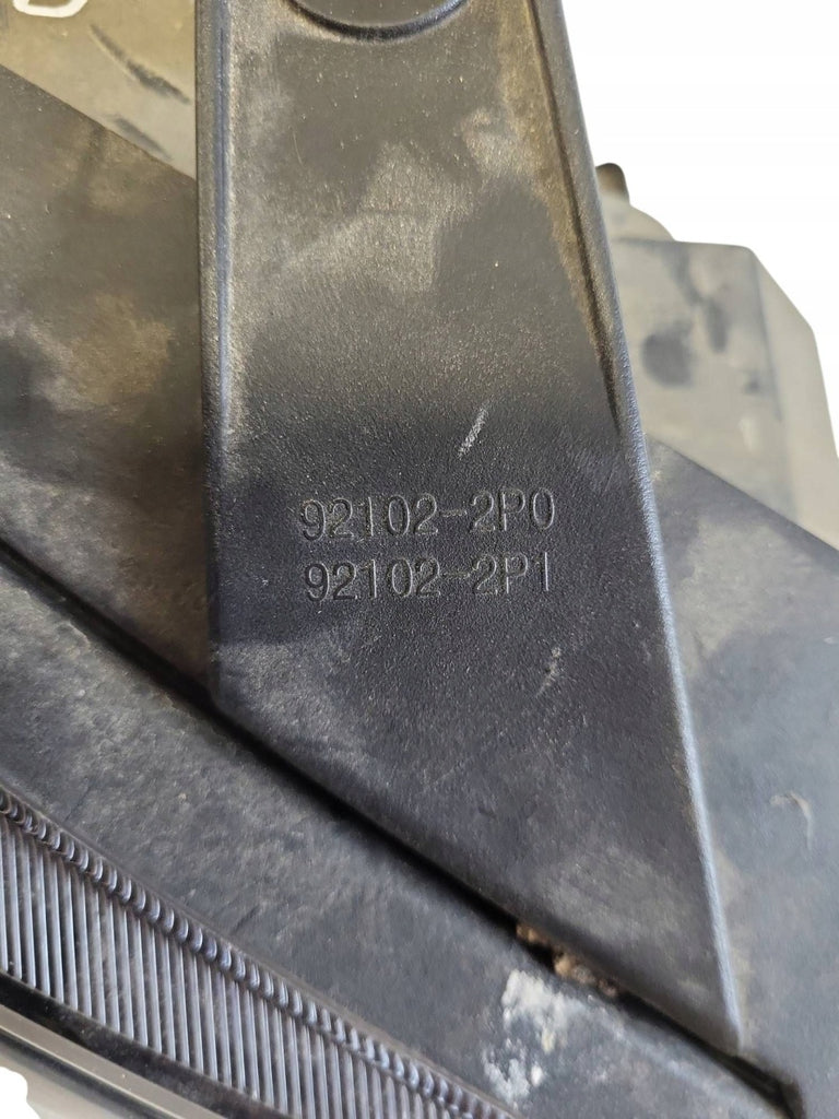 Frontscheinwerfer Kia Sorento I 921022B150 130732919301 Rechts Headlight SCH8823842391wz