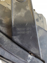 Laden Sie das Bild in den Galerie-Viewer, Frontscheinwerfer Kia Sorento I 921022B150 130732919301 Rechts Headlight SCH8823842391wz