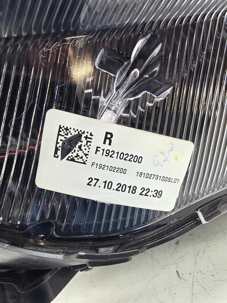 Frontscheinwerfer Kia Sportage F192102200 92102F1041 Rechts Headlight SCH8382702911zv