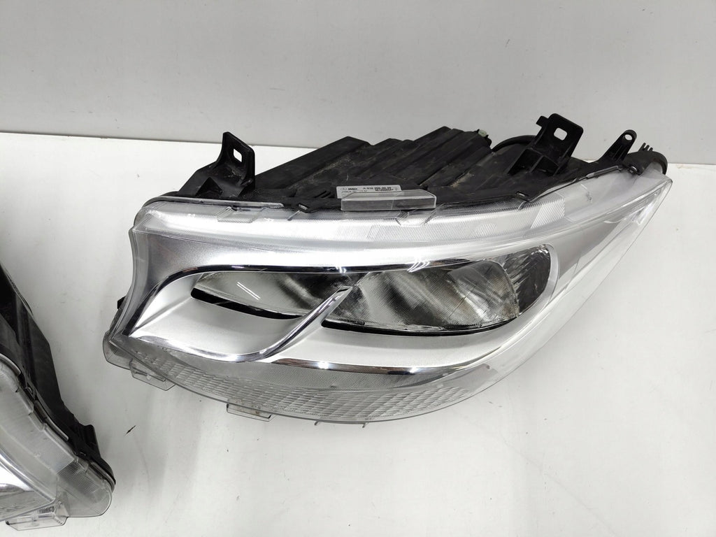Frontscheinwerfer Mercedes-Benz Sprinter A9109060000 Ein Satz Headlight SCH7849792000un