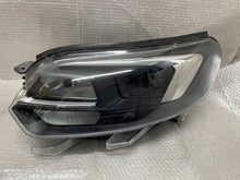 Load image into Gallery viewer, Frontscheinwerfer Opel Zafira Life 9832837680 00218275 Xenon Links Headlight