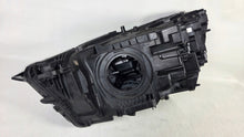 Laden Sie das Bild in den Galerie-Viewer, Frontscheinwerfer Audi Q3 83A941034 Rechts Scheinwerfer Headlight SCH2517313830te