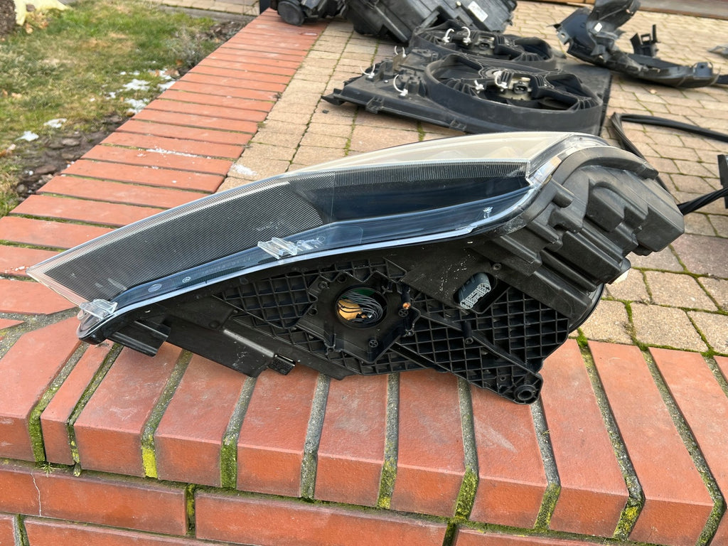 Frontscheinwerfer Skoda Superb III 3V1941015B Xenon Links Scheinwerfer Headlight