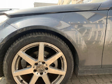 Laden Sie das Bild in den Galerie-Viewer, Kotflügel Mercedes-Benz W204 Vorne Links