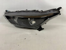 Laden Sie das Bild in den Galerie-Viewer, Frontscheinwerfer Toyota IV Yaris Links Scheinwerfer Headlight SCH4299402994hk