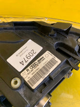 Laden Sie das Bild in den Galerie-Viewer, Frontscheinwerfer Audi Q7 4L0941030M Xenon Rechts Scheinwerfer Headlight