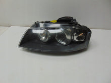 Load image into Gallery viewer, Frontscheinwerfer Audi A3 8P0941003M 1307329066 Xenon Links Headlight