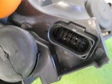 Load image into Gallery viewer, Frontscheinwerfer VW Golf VIII 5H1941006 Rechts Scheinwerfer Headlight SCH9233740627up