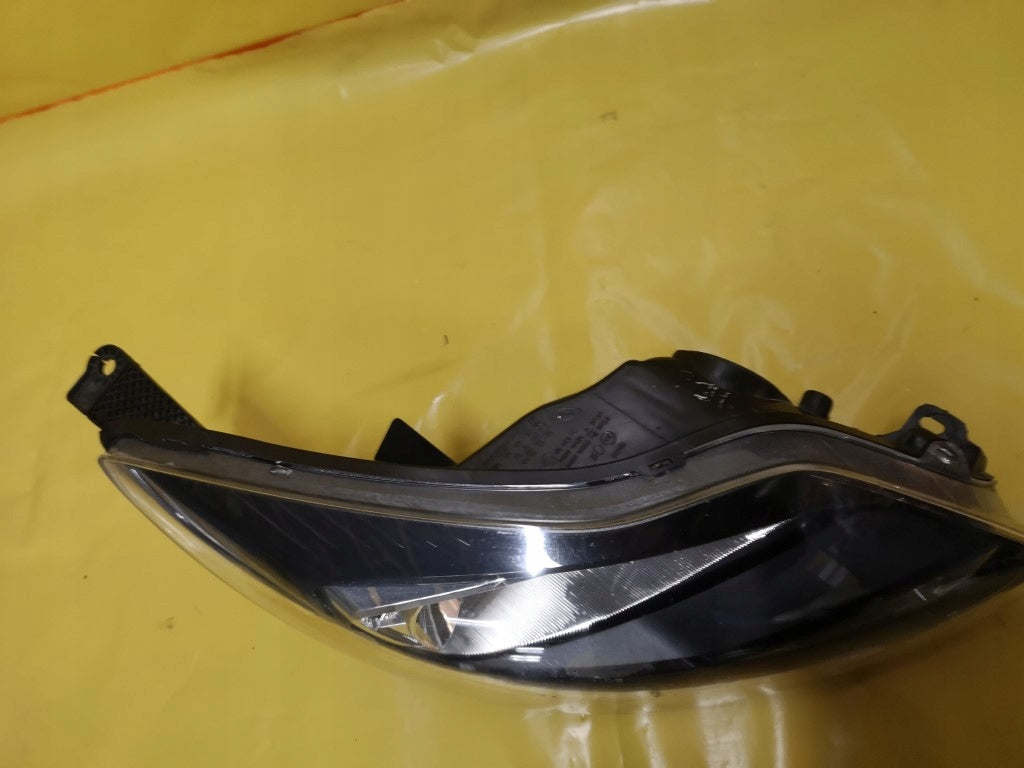 Frontscheinwerfer Ford Focus Rechts Scheinwerfer Headlight