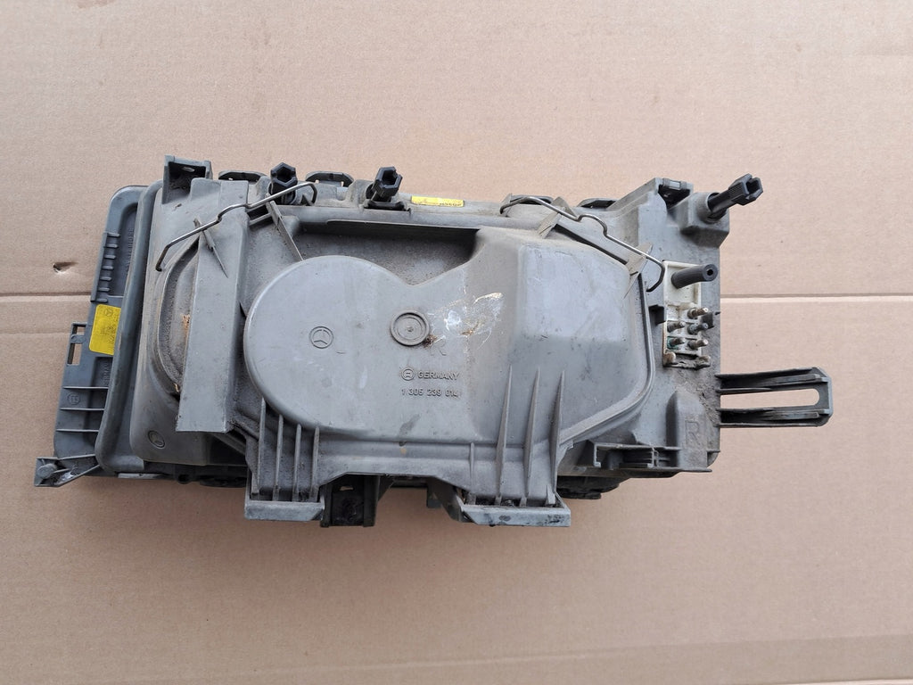 Frontscheinwerfer Mercedes-Benz 190 W201 A2018207661 Rechts Headlight SCH7496338224yv