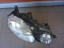 Laden Sie das Bild in den Galerie-Viewer, Frontscheinwerfer Mercedes-Benz W211 Xenon Rechts Scheinwerfer Headlight SCH8426816231sr