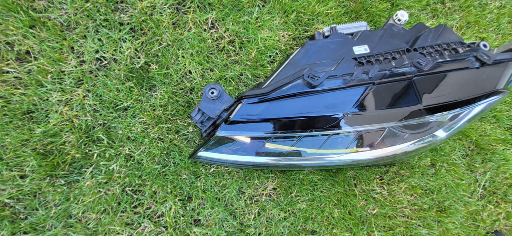 Frontscheinwerfer Skoda Superb III 3V1941015 Links Scheinwerfer Headlight