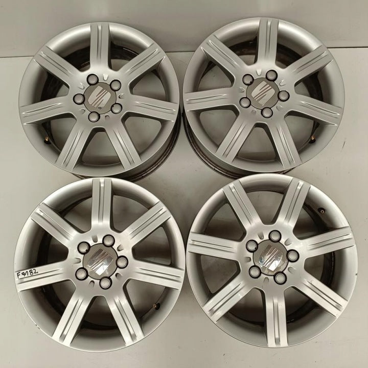 4x Alufelge 16 Zoll 6.5" 5x112 50ET Glanz Silber 5P0601025 Seat Toledo I FEL7574504620er