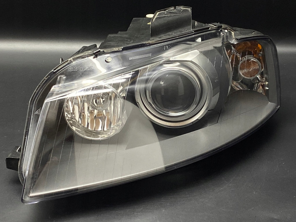 Frontscheinwerfer Audi A3 8P0941003R 0301231271 Xenon Links Headlight