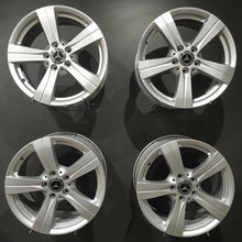 Laden Sie das Bild in den Galerie-Viewer, 4x Alufelge 17 Zoll 7.0" 5x112 44 5ET Silber A2064014500 Mercedes-Benz W206 FEL3857976642fh
